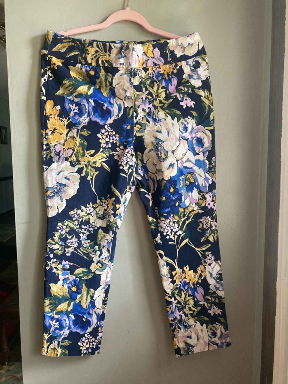 Chico's Navy Floral Ankle Crop Pants with Blue and Yellow Blooms